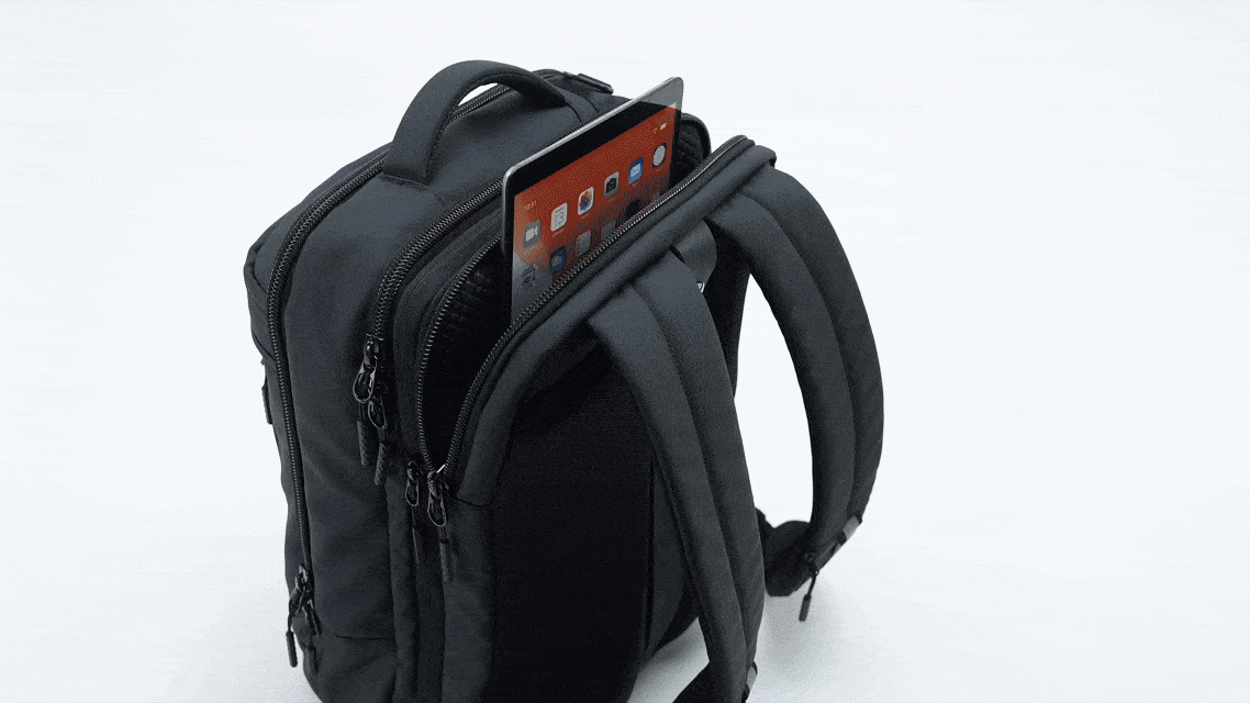A video demonstrating the multiple functional pockets of a backpack/bag, showing organization and easy access.