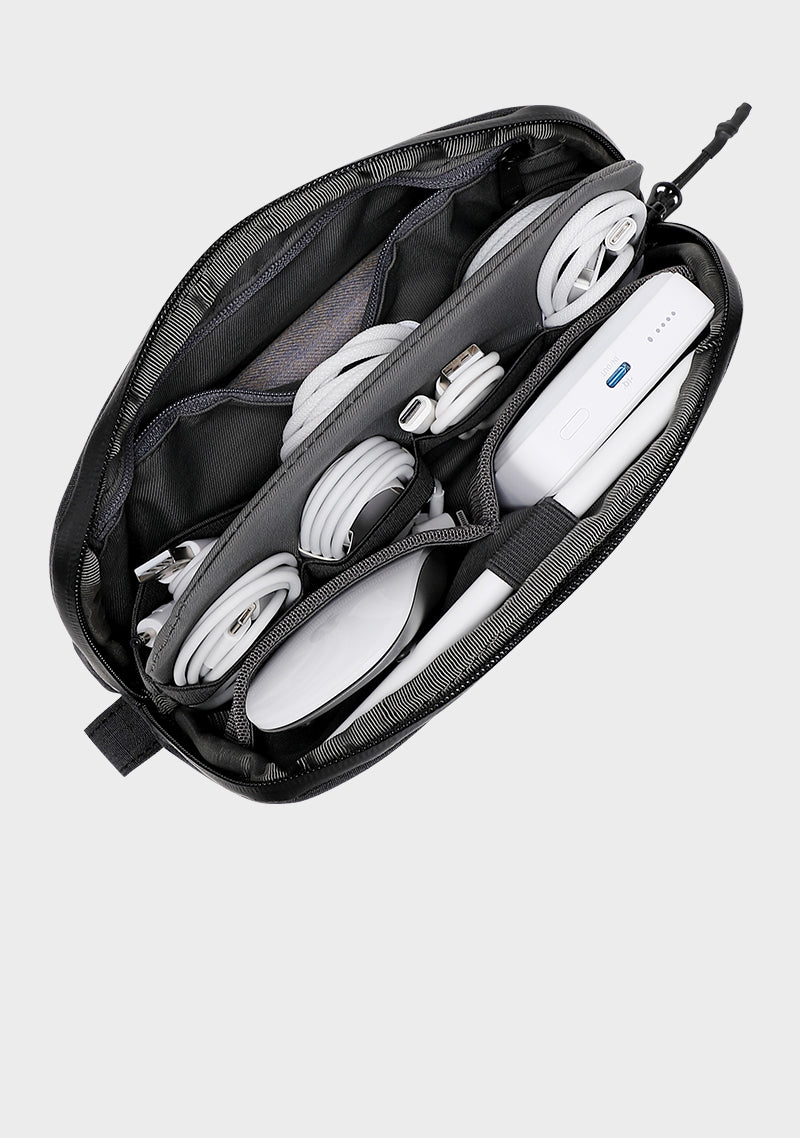 5 Pockets + 8 Elastic Bands for structured storage
