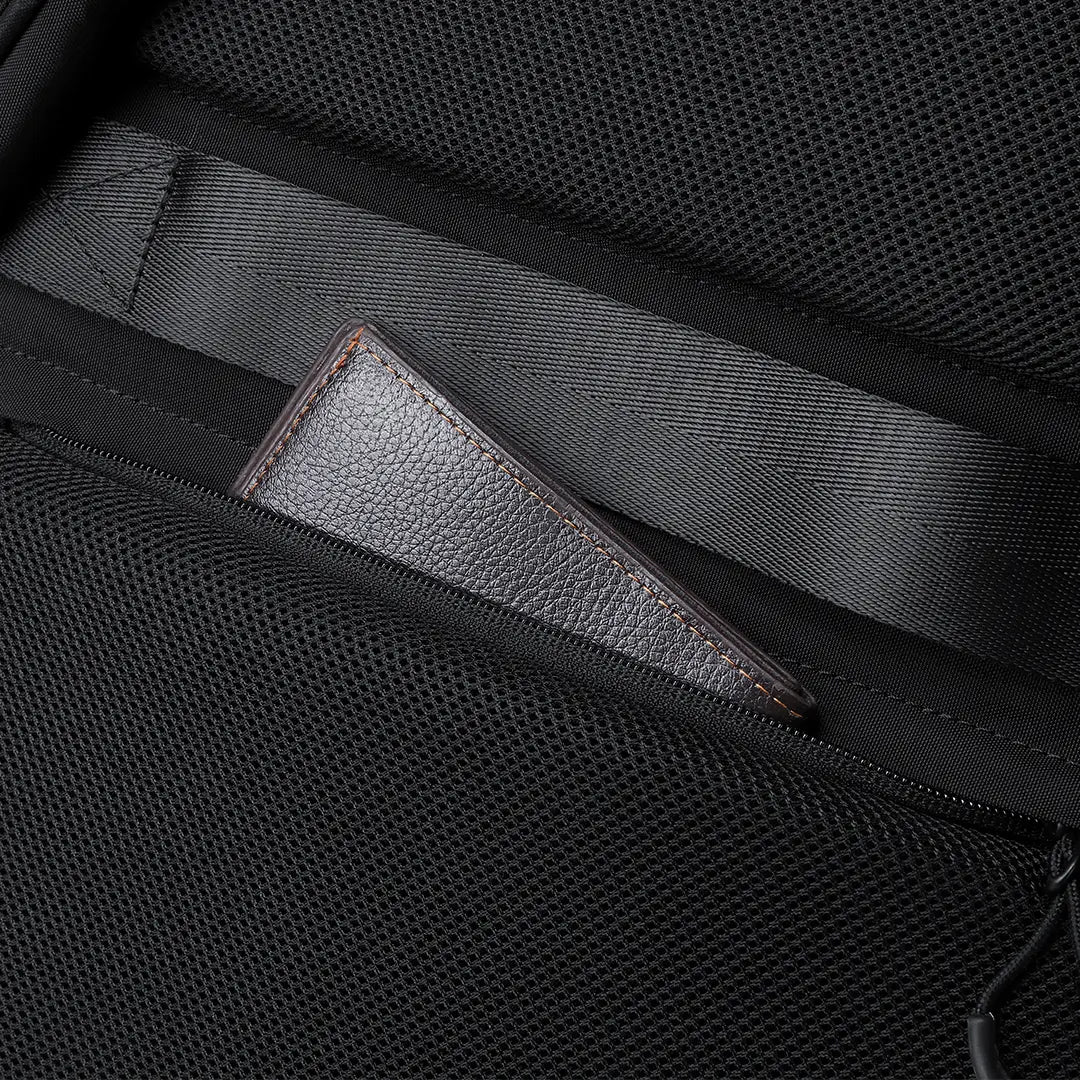 Gym backpack hidden anti-theft pocket against the back panel for passport and valuables