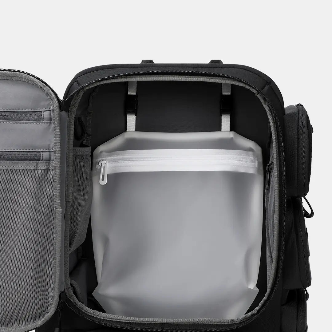 Gym backpack interior with detachable waterproof pocket for wet clothes