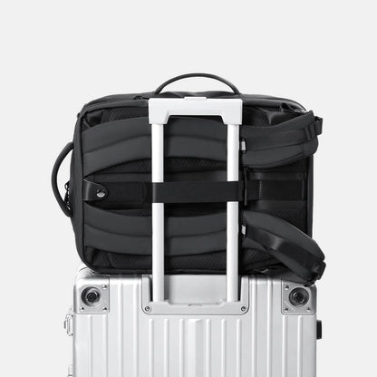 Cinomadist expandable backpack in black color
