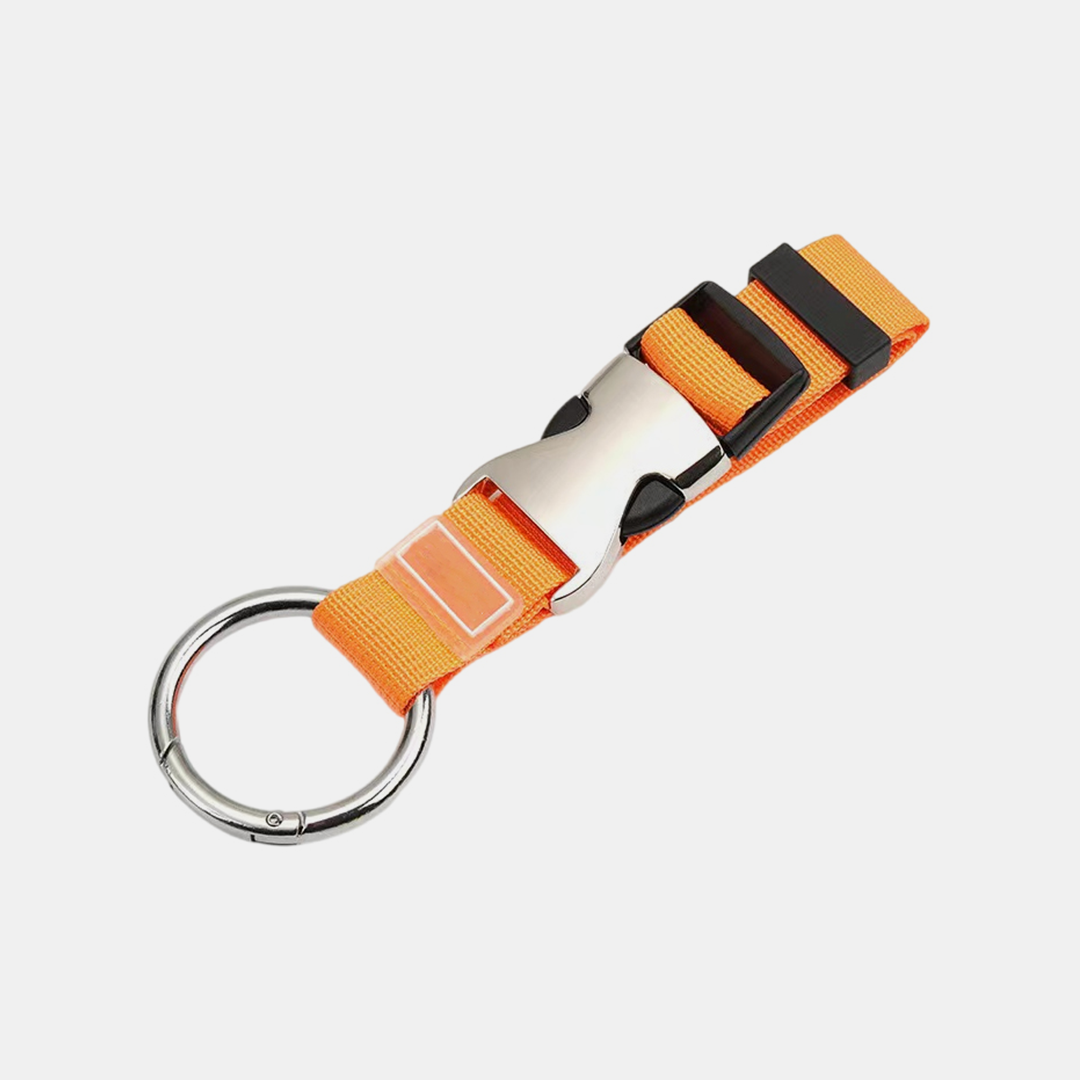 Close-up of Cinomadist Luggage Strap buckle